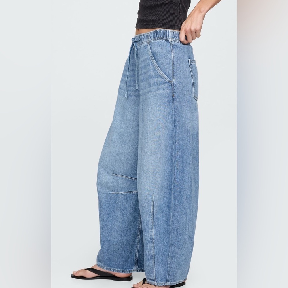 Gap Mid-Rise Ultrasoft Easy Horseshoe Denim Jeans Medium Wash NWT Medium - Picture 3 of 6